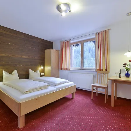 Haus Anna * Langen am Arlberg